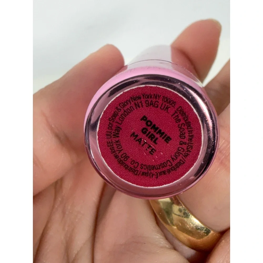 Soap & Glory Sexy Mother Pucker Matte Lipstick Pommie Girl Berry Red 3.5g